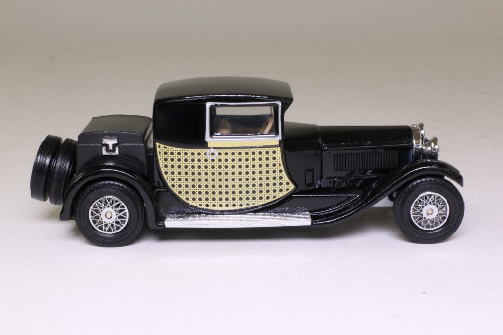 Matchbox Collectibles YY024A/D; 1928 Bugatti T44; Black; Basket-Weave Panels